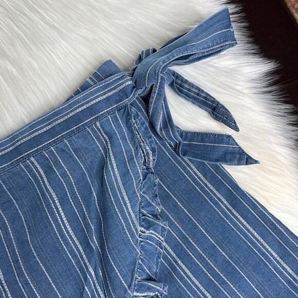 American Eagle Blue Striped High Waisted Skort Short - Picture 8 of 8